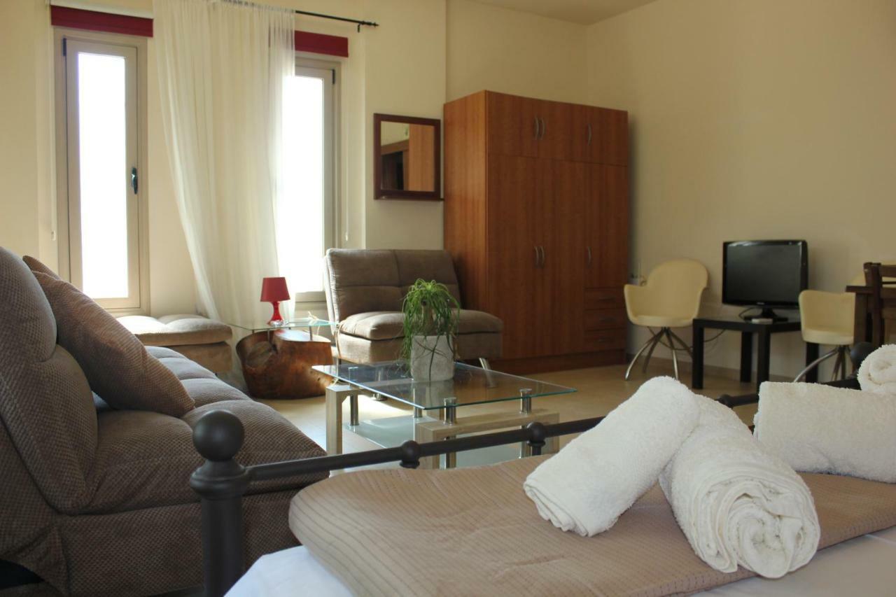 Kerynia Apartments بافوس المظهر الخارجي الصورة